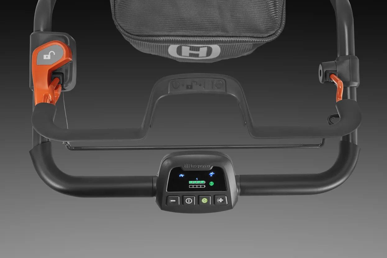 Masina de tuns gazon pe acumulatori Husqvarna LC 347ivx nu include acumulator si incarcator