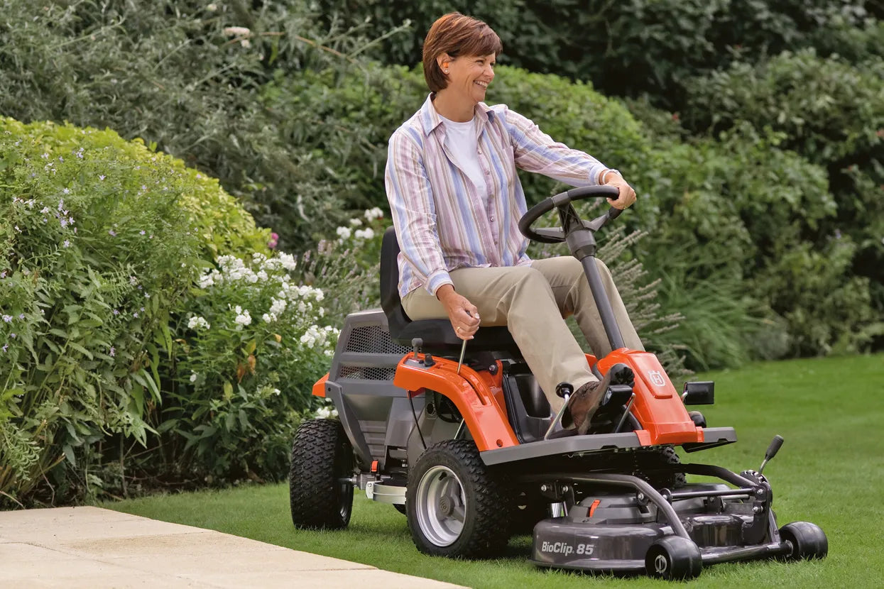 Tractoras Rider Husqvarna R112C